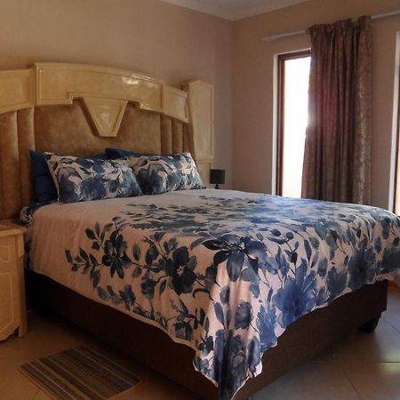 Garden Wing Apartment Upington Ngoại thất bức ảnh
